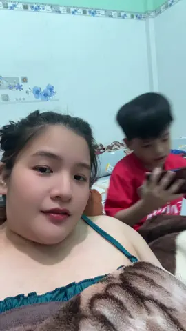 Riết rồi mình mẫy hột xoàn không tời🤣🤣🤣mãi iu a ngồi kế bên