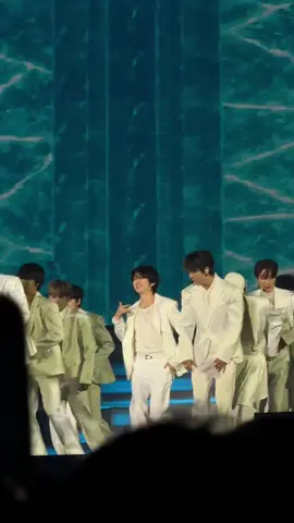 SS10 Jakarta - U  #superjunior #suju #ss10 #supershow 