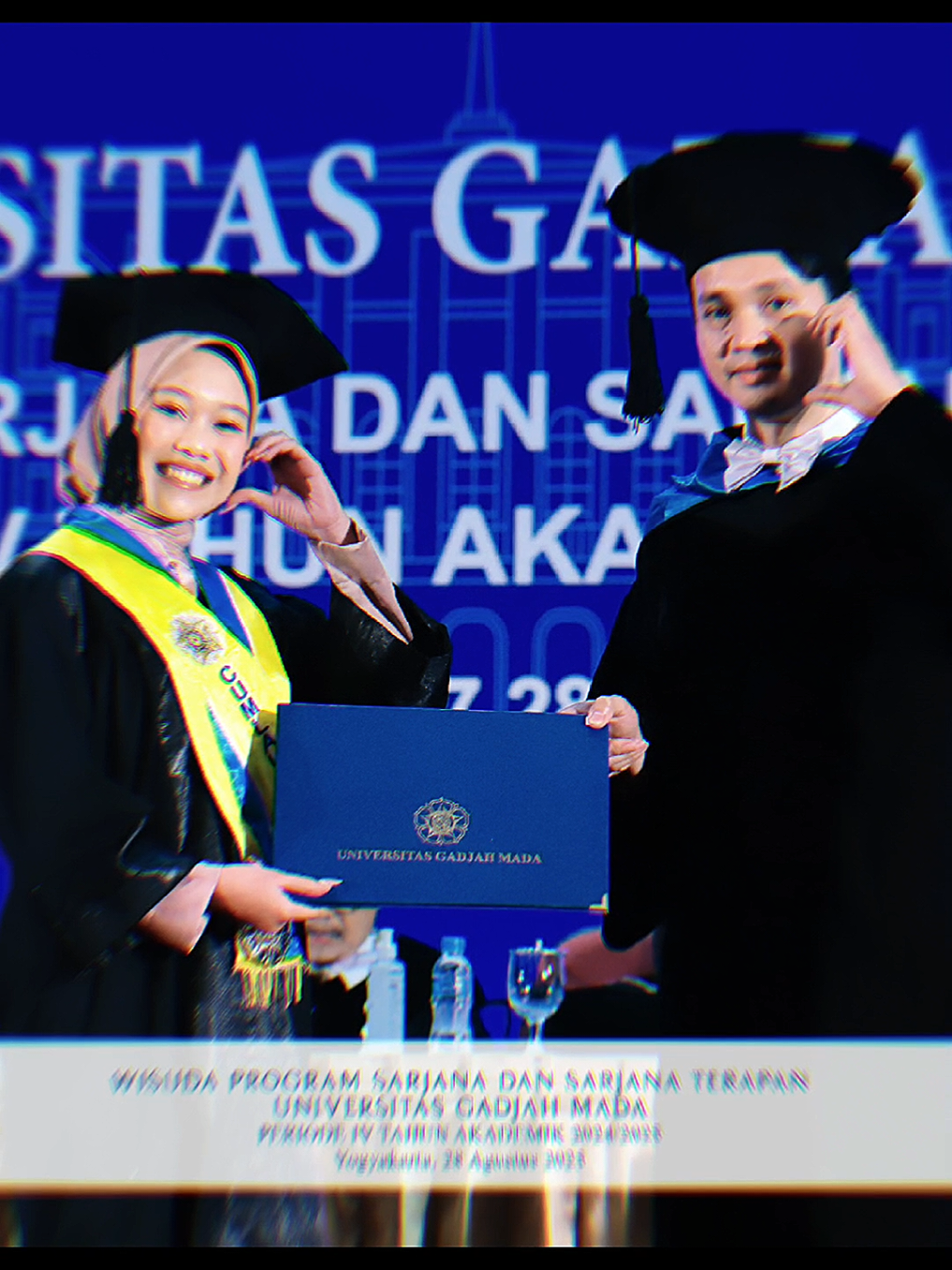 m-mmaaf gugup, ganteng banget pak😭 #wisuda #wisudaugm #fyp 