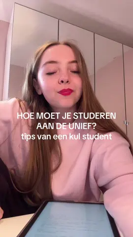 ik denk da je wel merkt da ik strever van de klas heb gewonnen in het jaarboek in het zesde maaaar dit is dus mijn methode kusjes #student #studiemethode #unief #universiteit #kuleuven