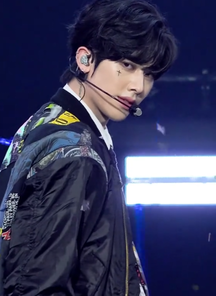 #iconik #ricky #zerobaseone #fancam #felisqasfancam 