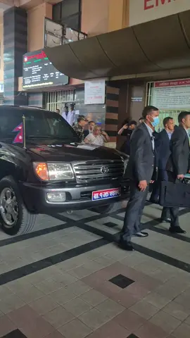 #butwalmuser🇳🇵nepal Sushila karki ji Aja Hospital ma goli lage ko vai vhaini haru lai vetna Aaunu vhacha hai shathi ...