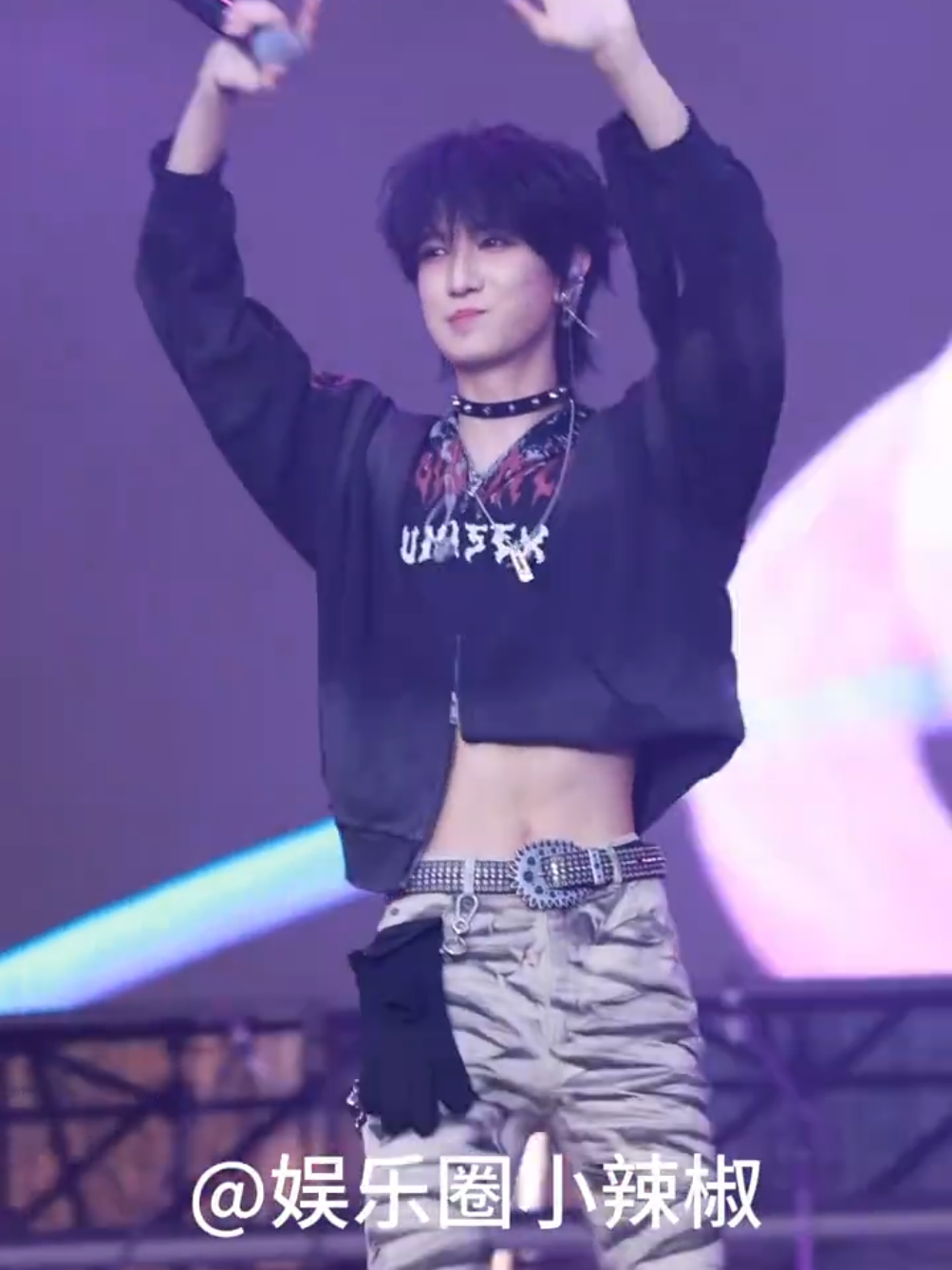 Anh ơi kéo cái áo xuống #dongvukhon #tongyukun #tf_ing #yaan🌱 #xuhuongtiktok 