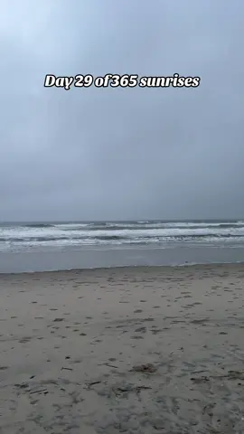 Not the best day for a sunrise😳 but still a fun morning :) 