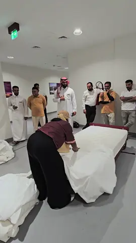 bed making competition 🛏️🤘 #creatorsearchinsights #followers #tiktok #viralvideo #trending 