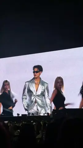 mingyu's runway 🛐 #mingyu #seventeen #fyp #foryou ctto