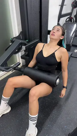 Hip thrust #khrystamhaevlog #hipthrust 