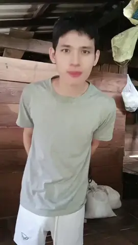 ra chợ chỉ còn mỗi dưa leoo ☺️☺️☺️