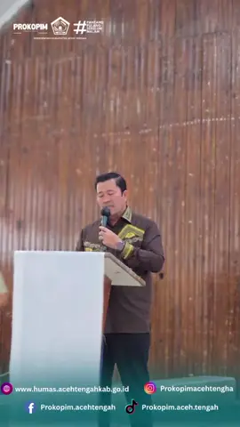 Bupati Aceh Tengah Drs. Haili Yoga, M.Si membuka secara resmi kegiatan Parenting Akbar SD IT Cendekia Takengon yang dilaksanakan di Gedung Olah Seni (GOS) Takengon, Sabtu  #indonesia #aceh #acehtengah #gayo #takengon               