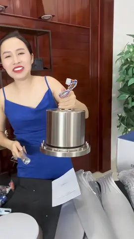 bác nào cần tìm nguồn quạt trần mát chất lượng và giá tại kho thì chốt nhé!  #oanhoioanh  #trangtrinoithat  #tongkhoquattran  #quatghixam1m47 