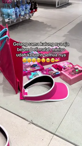 Di miniso banyak banget nih bestie lucu lucu banget😍😍buruan ajak bestie kamu atau cowok kamu beli serba Barbie di miniso😍😍🥰#minisoweekid #minisoidgoodthing #fyp #barbiegirl #gelangbarbie 