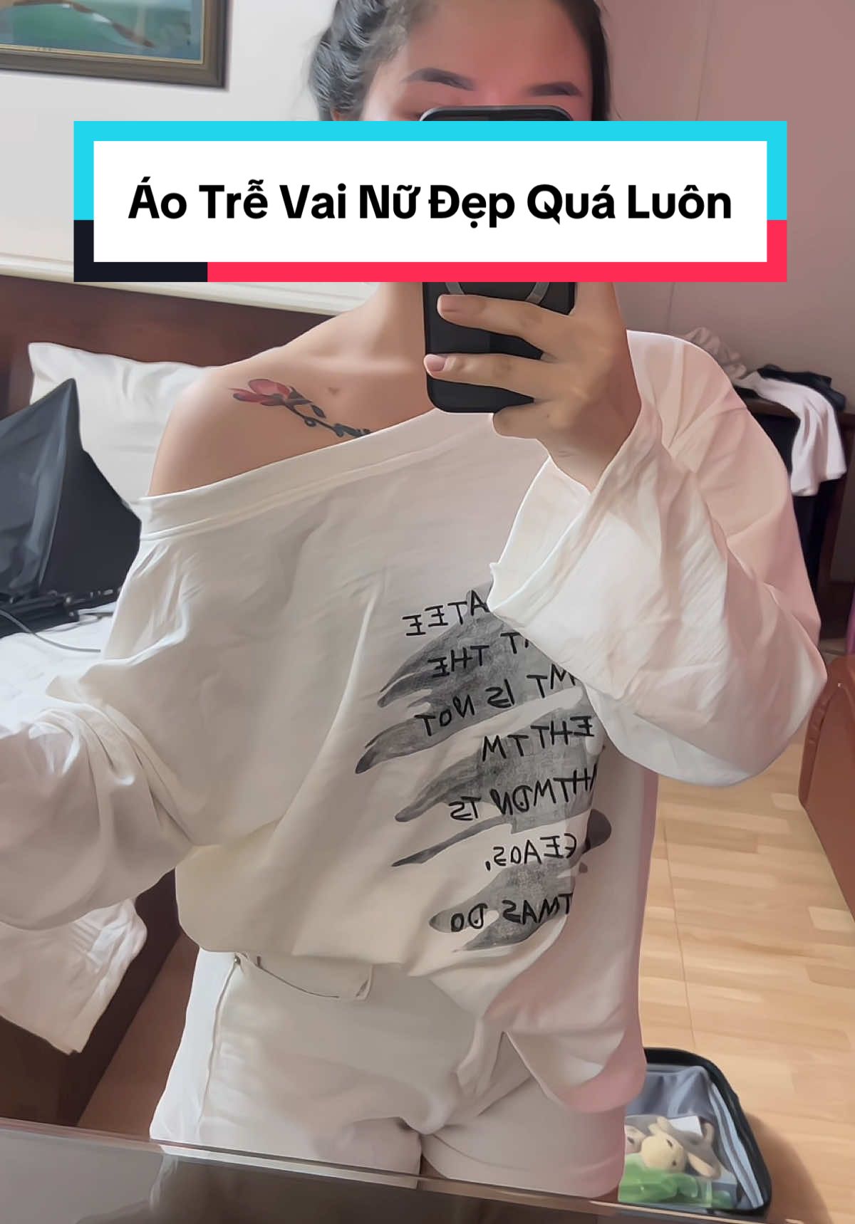 Áo trễ vai from rộng siêu đẹp mọi người tham khảo nhé  #hagiangreview1#xuhuong#thinhhanh#aotrevai#aotrevaixinh#aothudong#aotrevai#aodaitaynu #aof Giang Review1  @Hà Giang Review1  @Hà Giang Review1 