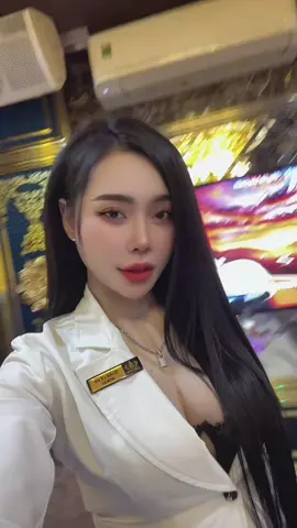 Mami Karaoke Queen 🤴 Xin chào 👋 #mytho #tiengiang #đồngtháp #tuyennhanvien 