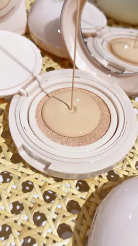 We're loving this full coverage vibe ❤️ ID:170964045 #FlawlessSkin #SoftMatte #SmoothFinish #MatteMakeup #SHEGLAM #SHEGLAMCushionFoundation #SHEGLAMFoundation