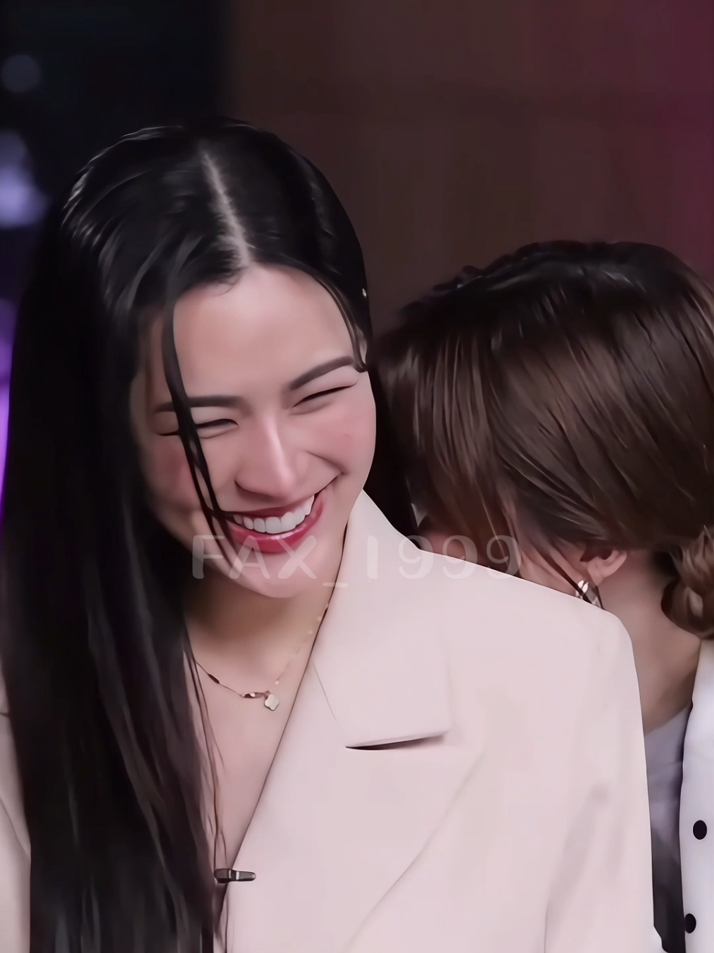 เปิดใจคุยกันมากขึ้นเมื่อปีที่แล้ว คือแบบว่าคอลคุยกันทุกวันเลยไหมคะ แล้วพี่หลิงไม่ปฎิเสธเลย ที่บอกชีวิตจริงฟินกว่าละคร🫢👀 #9EntLivexLingorm #lingorm #หลิงออม #ormkornnaphat #linglingkwong 
