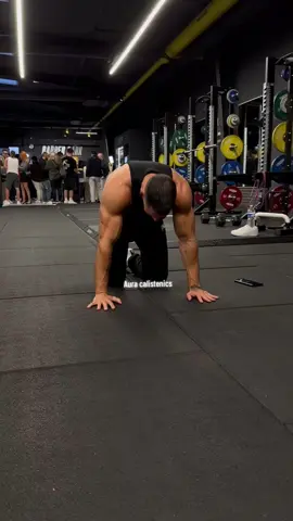 Combien de push-ups ? #pourtoi #GymTok #musculation #gym 