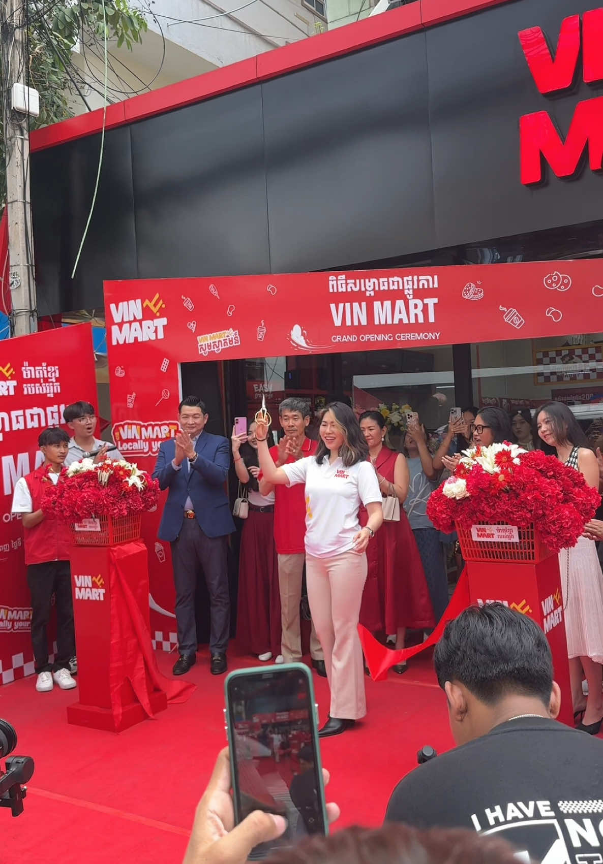 អបអរសាទរការបើក@VinMart ជាផ្លូវការ🎉  ហូមសាល់ម៉ុនក៏មានលក់នៅVinmartដែរ🥰 @VinMart @Sayty Stories 💙💙#homesalmon #fyp #vinmart #cambodia #khmerproduct 