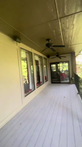 Turning the balcony into the best seat in the house ✨🎨 #sherwinwilliams #oklahoma #painting #fyp #chamba 