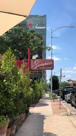 Sammies in Austin was sooooo good it definitely lived up to the hype 🍝 #austin #austindatenight #austinrestaurant #aesthetic 