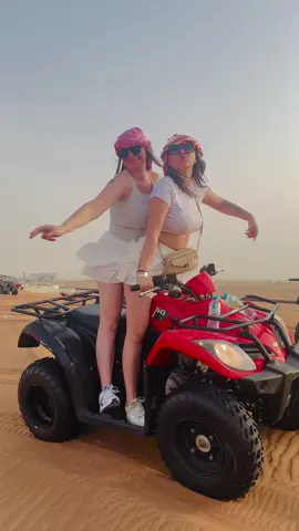 Quad bike in Desert  #dubai🇦🇪 #dubai_dxb_uae #desertsafaridubai #DubaiTour #คนไทยในดูไบ🇦🇪🇹🇭 