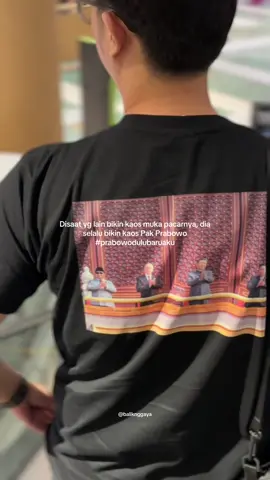 Tolong kasih baju yg official pak biar seneng wkwk @gerindra @Rajif Sutirto @Agung Surahman @Rizky Irmansyah @sudaryono #fyp #prabowo #gerindra 