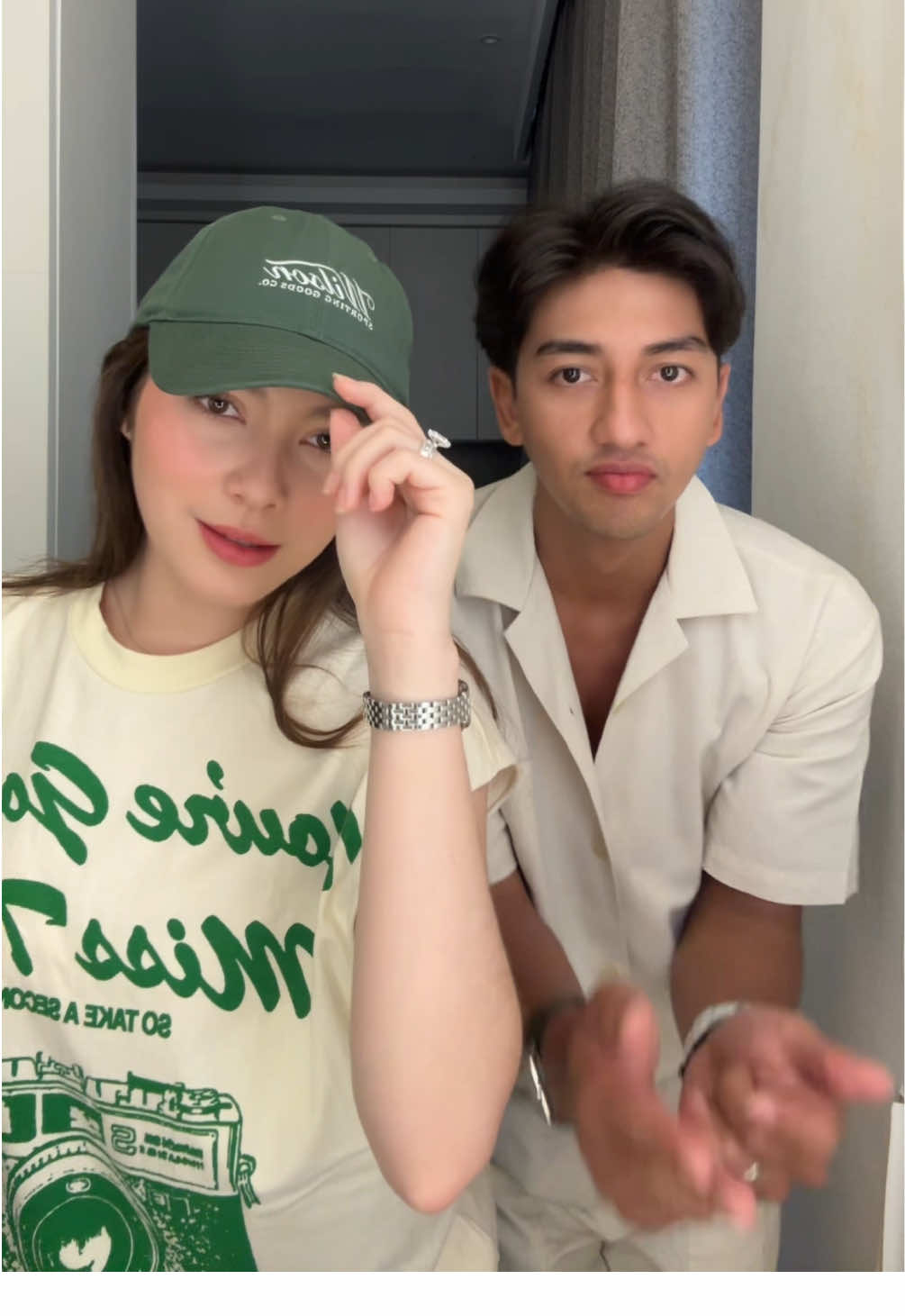 emang paling nyaman pake baju suami 👌🏻💚