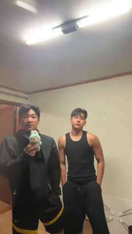 라부부로 치장하고싶다#라부부#관리자님잘생겼어요@라부부집착남 