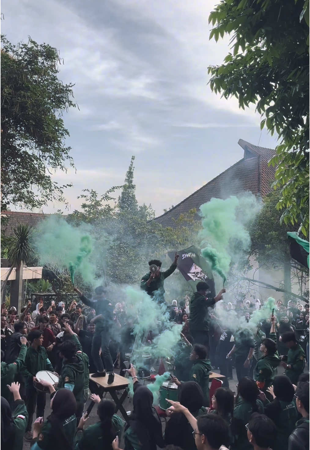 Udah siap supporteran di bff nih kang ceu 🧐  #fapertaunpad #faperta #unpad #spartanmilitia 