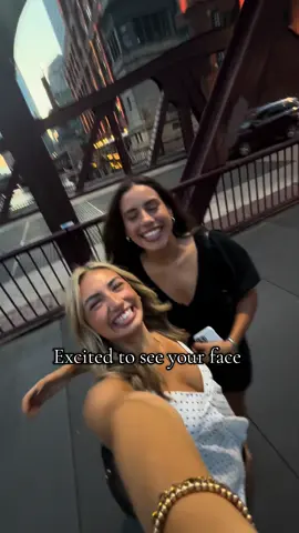 Best friend forever I love you #lingddistancebff #college #chicago 