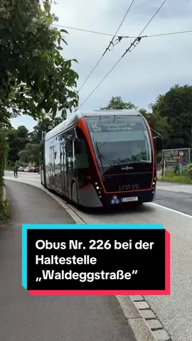 Van Hool Exqui.City24m Nr. 226 auf der Linie 45(a) bei der Haltestelle „Waldeggstraße“. #vanhool #vanhoollinz #linz #obuslinz #linzobus 