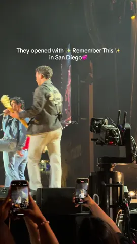 @Kevin Jonas @joejonas @Nick Jonas @Jonas Brothers #joejonas #nickjonas #kevinjonas #jonasbrothers #jonasbrothersconcert 