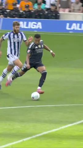 Kylian Mbappé y Arda Güler anotaron en la primera mitad y tienen en ventaja al Real Madrid en Anoeta 🔥⚽️. #LaLiga #realmadrid #mbappe #ardagüler