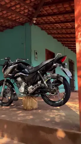 moto 160 😍🌼🚀 #fan160🚀🏍️🙏🤙 #moto #160montadinha🚀🙅🏻‍♂️ #160fypシ #motorcycle 