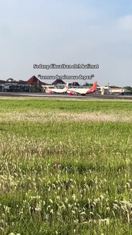 Kemaren diajak mas nyore liat pesawat, tp ga lama lgi giliran ku nganter mas ke bandara 🥹 ga kerasa bntr lg memasuki ldr era 🥹🥹 @Wakai Shacho 🇮🇩🇯🇵 #ldr #ldrstory #ldrindonesiajepang🇲🇨🇯🇵 #fyppp #fypage 