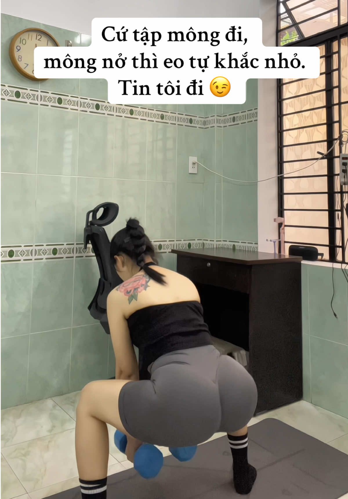Gắng tập V3 đi chị em 😉 #xuhuongtiktokkk #xunghuong #squat #tapluyenmoingay #biquyetgiamcan 