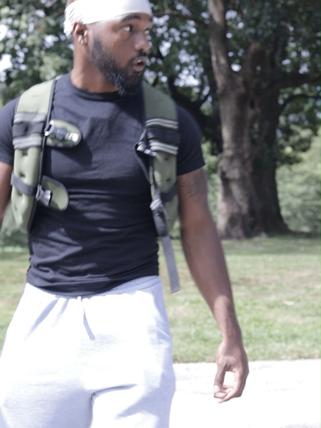 Simple walks hit different when every step has extra weight. #WeightedVest #FitnessHack #BodyweightTraining #WorkoutGear #TrainHard #gym #GymTok #viral #fyp