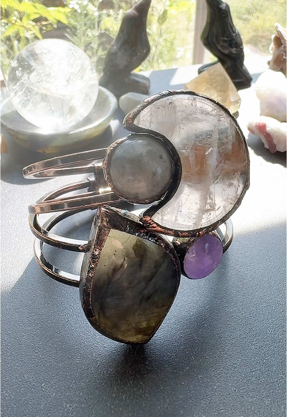 statement pieces like woah 🤩 #crystalbracelets #crystaljewelry #crystaljewelryshop #sunandmoon #crystaltok #crystalshop 