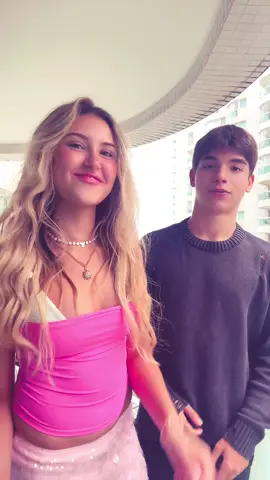 eu e meu migo divo pop ícone né be @be__rezende 