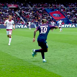Neymar Is The King of Dribbling Skills 👑 #neymar #neymarjr #neymaredits #football #fyp 
