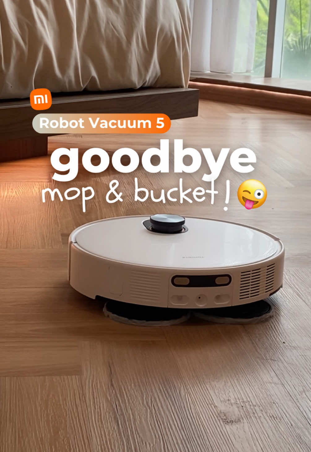 No more hassle. Just spotless floors 👌✨ #xiaomi #xiaomisingapore #robotvacuum  