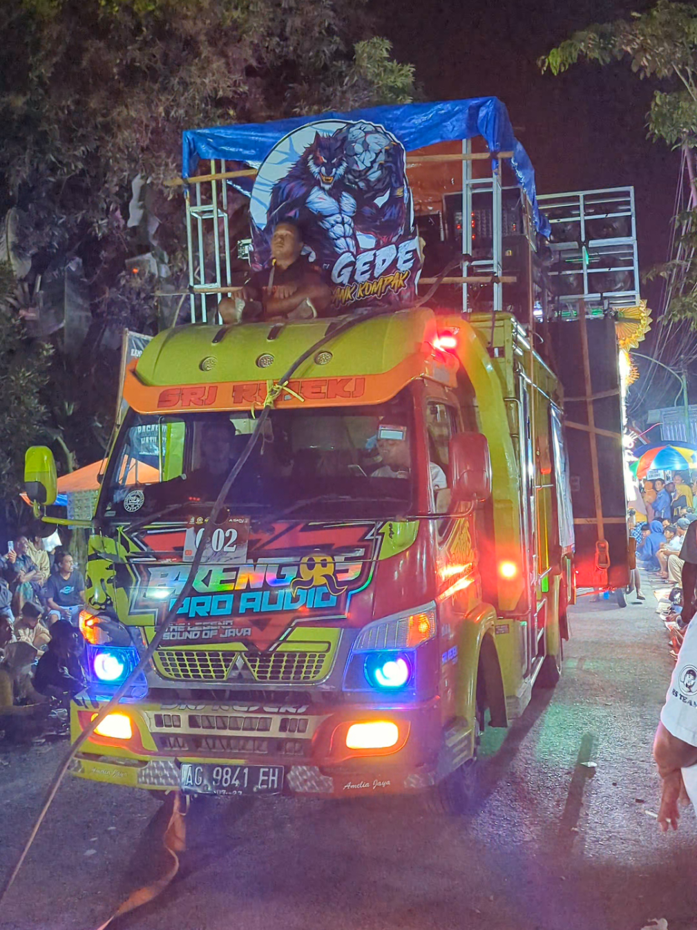 Brengos pulang kampung Karnaval Sumberberas Muncar Banyuwangi 