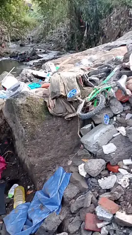 Ditemukan lagi 2 Sepeda motor Honda PCX  #banjir #sampah #bali #pulaudewata #fyppppppppppppppppppppppp 