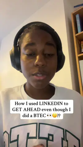 How to use LinkedIn in Year 12? #year12 #alevels #btecs #year13 #adviceforstudents  How to use LinkedIn in Year 12? SEEK MENTORSHIP