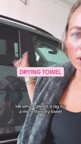 IMPRESSED by this towel everytime I use it!  So easy!  #dryingtowel #microfiber #microfibertowel #towel #carwash 