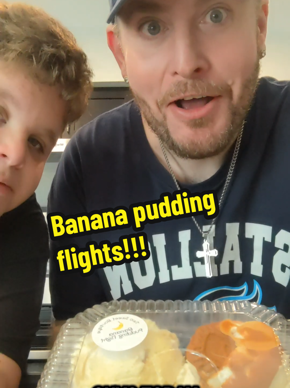 We made a stop at our favorite shop @Two Sweet☺️ and grabbed a flight yes a flight of banana pudding  oreo, original, biscoff, blueberry and yes these are amazing  a big thank you to the stuff for the always amazing service go check them out at 1526 Hurffville Rd, Deptford, NJ 08096 #fyp #mukbang #banana #tastetest 
