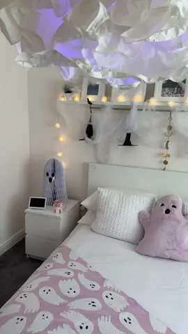 Year 10 Halloween aesthetic bedroom transformation. Pastel ghost themed. #halloweendecor #bedroomcheck #aestheticbedroom #halloweenbedroom #pastelaesthetic 