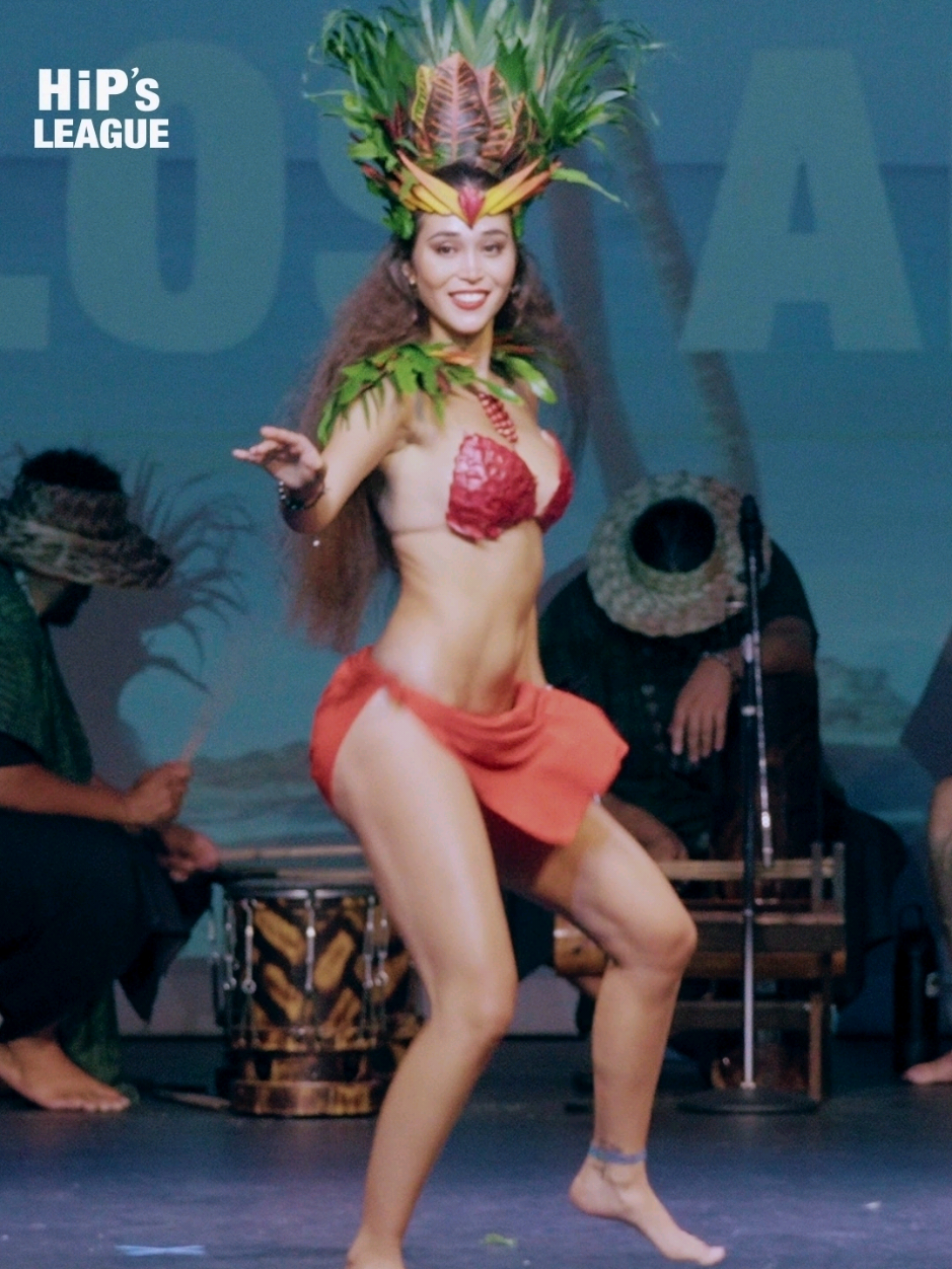 🤩 First Hip’s League competition, and already a spot in the Finals! 😃🎉 Suzannah Daniel makes a great debut in the World Tahitian Dance League 🏆🔥 She reached the Top12 Finalists at Heiva i Los Angeles 2025, showing amazing talent and determination. Congratulations Suzannah 👏🏼 Feel the Mana 🌞🤙 Next competitions : Hip's League Bora Bora (November 29-30, 2025) & Heiva i Paris (September 25, 26 & 27, 2026). Join the Hip's League for more competitions 🎉 https://hipsleague.com #hipsleague #tahitiandance #dance #fyp 