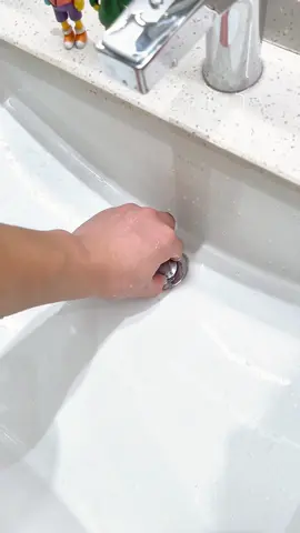 Fits any bathroom sink! Pop-up drain filter with stainless steel basket—catches mess, keeps drains clear. Must-have! 🛁