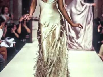 #Runway #vogue #pinterest #moodboard #fashion 