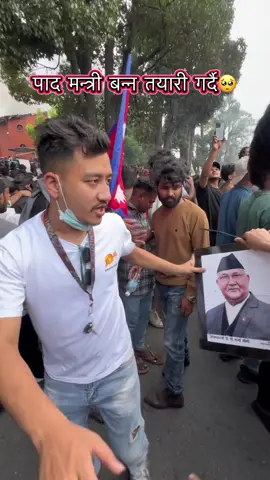vote halau hai sabaile😂